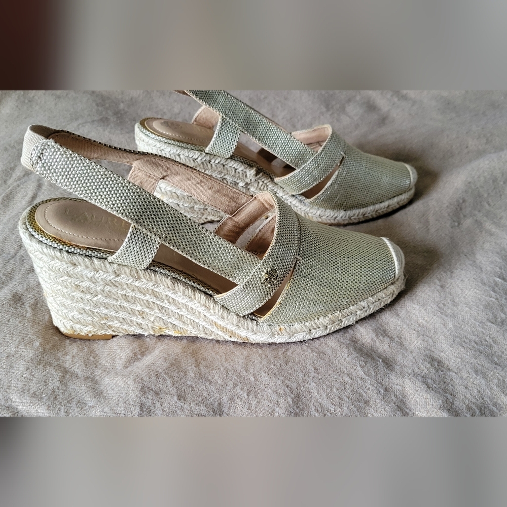 Women’s Espadrille Wedge Slingback Sandals in Light Green